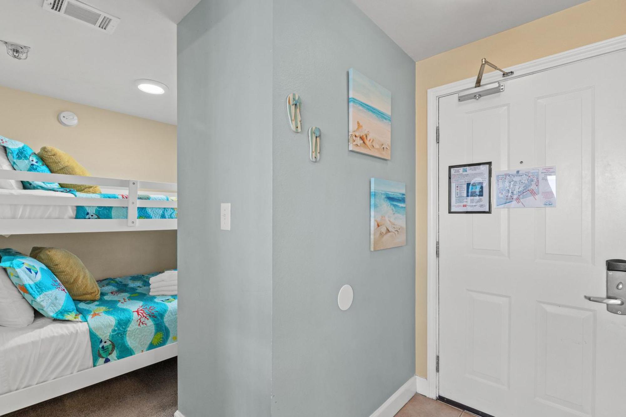Penthouse With Beautiful Beach Views! 1 Bedroom, 2 Bathroom Penthouse! Panama City Beach Extérieur photo