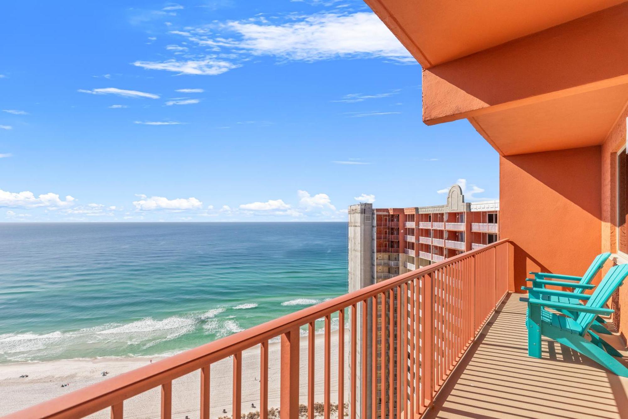 Penthouse With Beautiful Beach Views! 1 Bedroom, 2 Bathroom Penthouse! Panama City Beach Extérieur photo