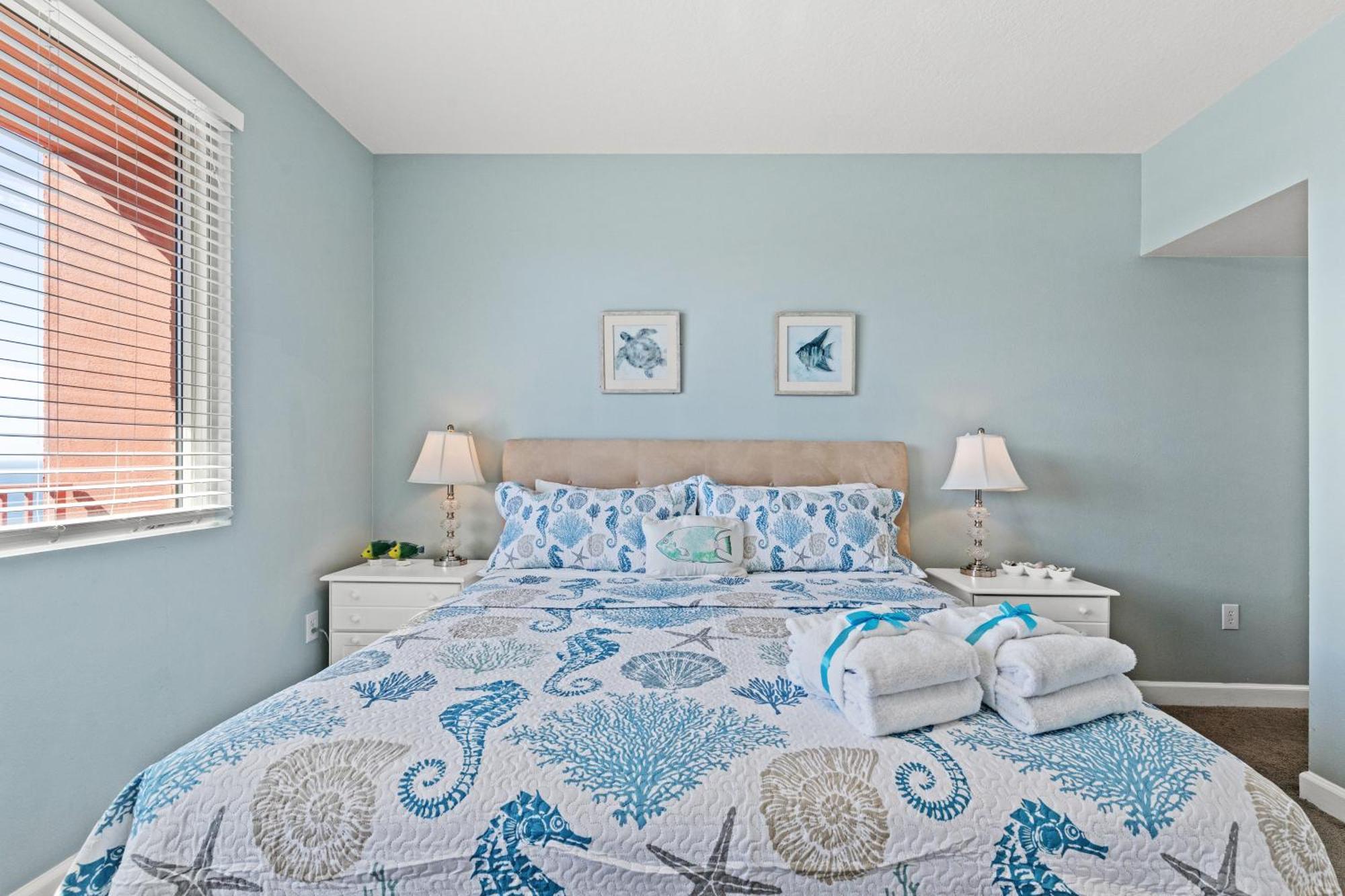 Penthouse With Beautiful Beach Views! 1 Bedroom, 2 Bathroom Penthouse! Panama City Beach Extérieur photo