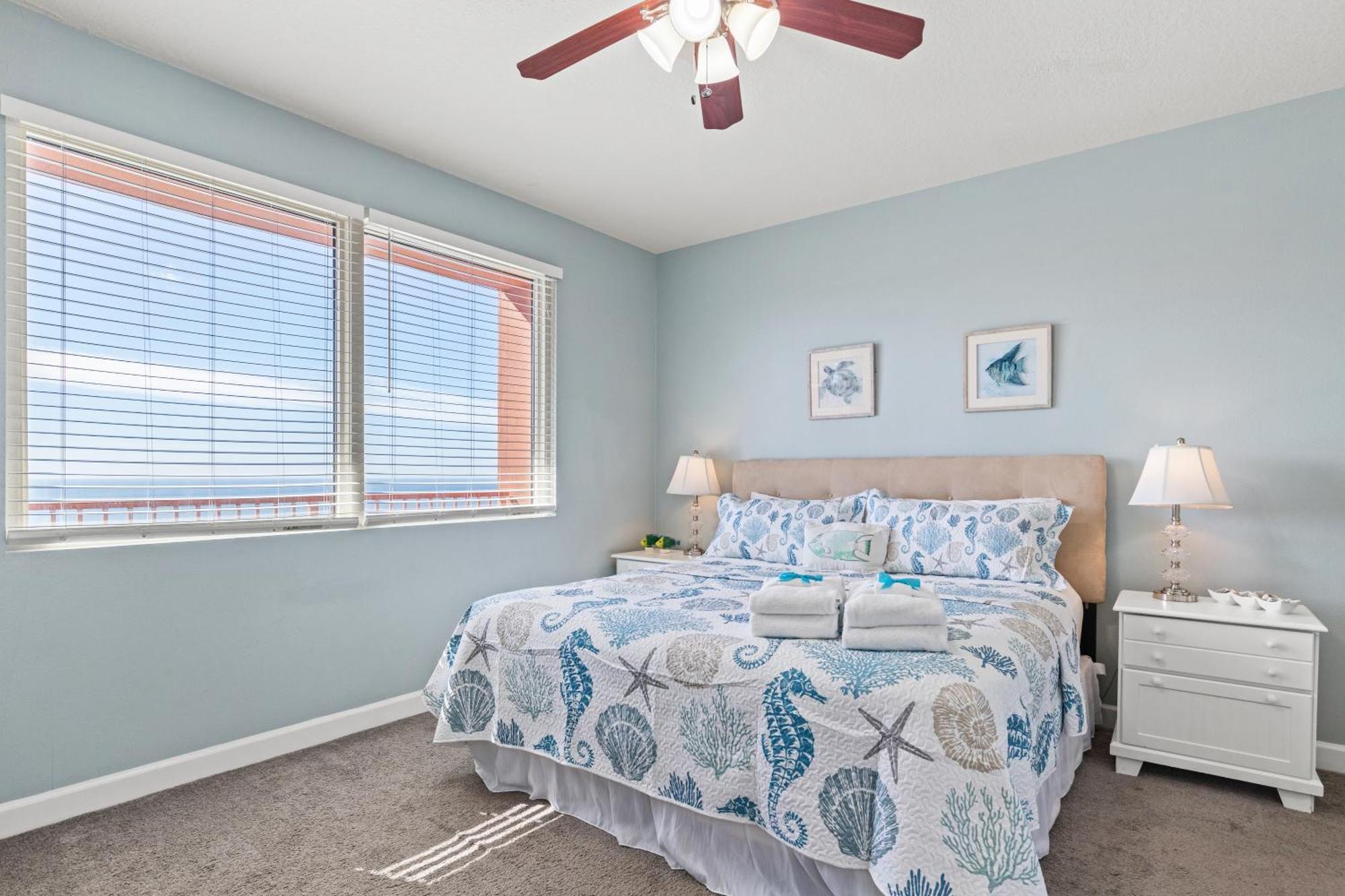 Penthouse With Beautiful Beach Views! 1 Bedroom, 2 Bathroom Penthouse! Panama City Beach Extérieur photo