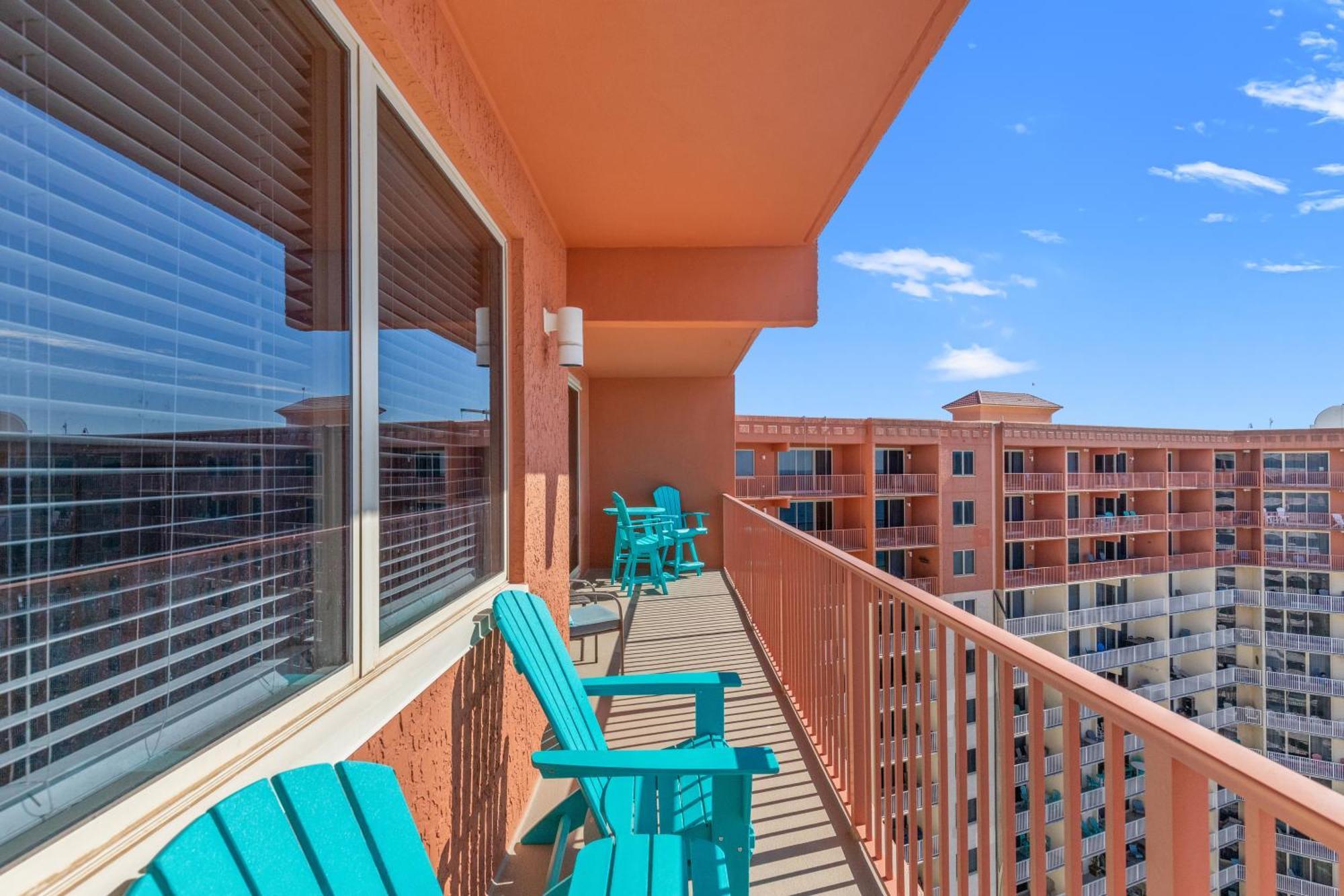 Penthouse With Beautiful Beach Views! 1 Bedroom, 2 Bathroom Penthouse! Panama City Beach Extérieur photo