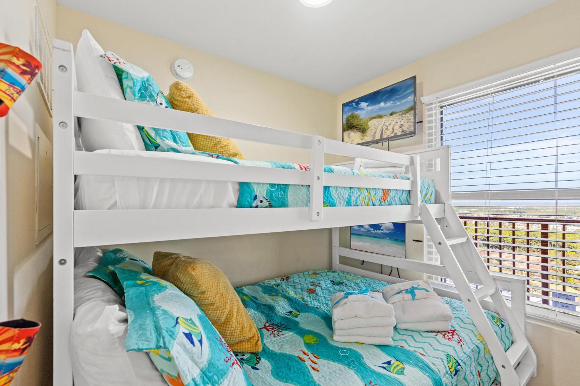 Penthouse With Beautiful Beach Views! 1 Bedroom, 2 Bathroom Penthouse! Panama City Beach Extérieur photo